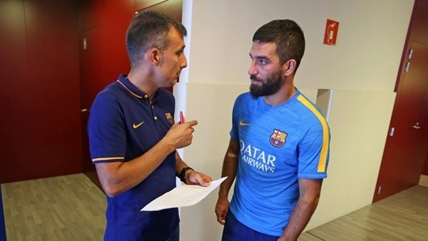 Arda Turan'dan şık hareketler