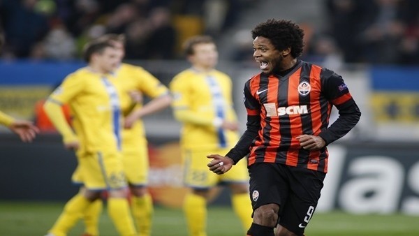 Luiz Adriano, Fenerbahçe'ye mi geliyor?