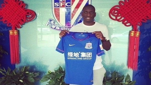 Demba Ba ilk golunu attı