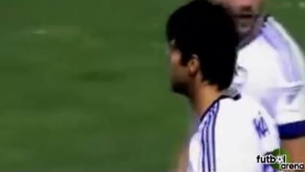 Kaka Önce Attı, Sonra Kızardı