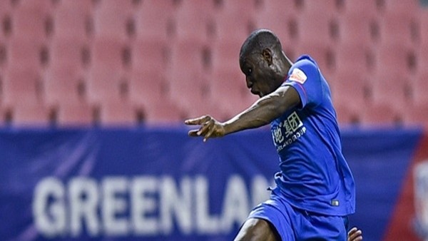 Demba Ba'nın asisti galibiyeti getirdi