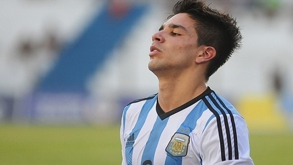 Simeone saç baş yoldurdu