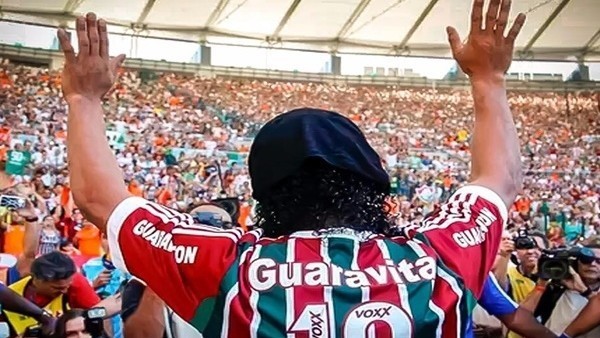 Ronaldinho'ya çılgın tören