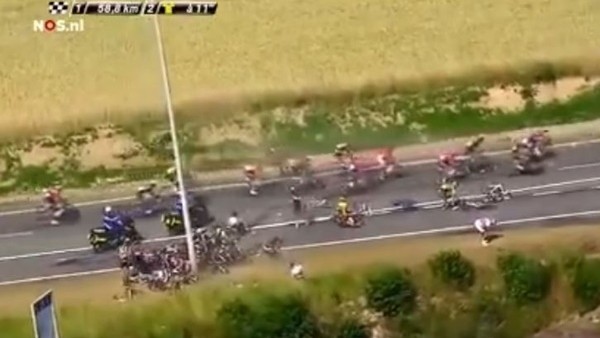 Fransa Bisiklet Turu'nda büyük kaza