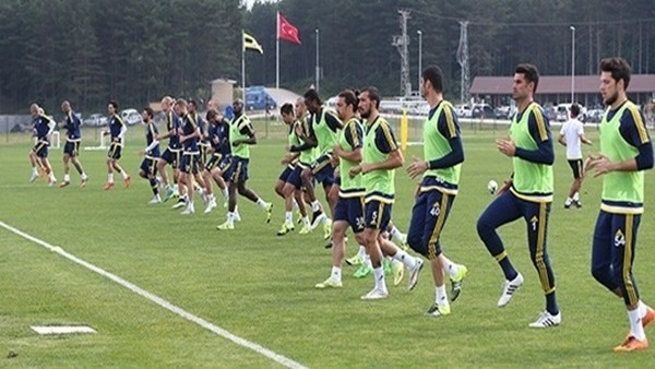Fenerbahçe'de neşeli antrenman