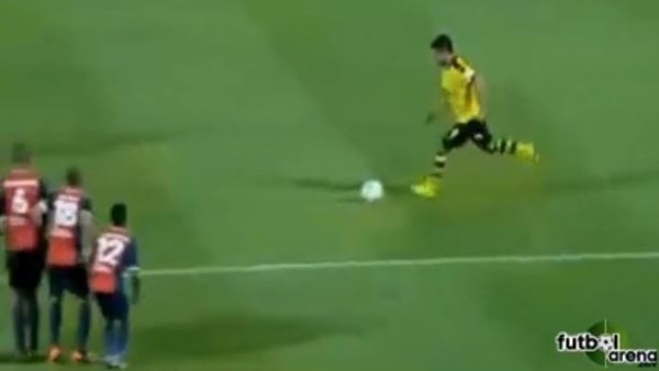 İlkay Gündoğan'dan Şık Frikik Golü