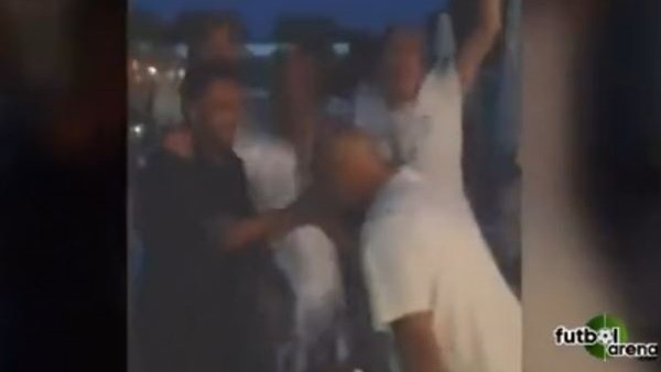 Vitor Pereira Taraftarlarla Birlikte Tezahürat Yaptı