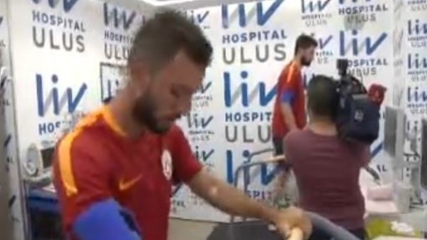 Galatasaraylı futbolcular sağlık kontrolünden geçtiler