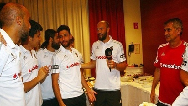 Serdar Kurtuluş'a doğum günü partisi