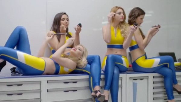 Pit stopa kadın eli değdi