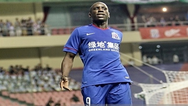 Demba Ba'nın röveşatası Çin'i salladı