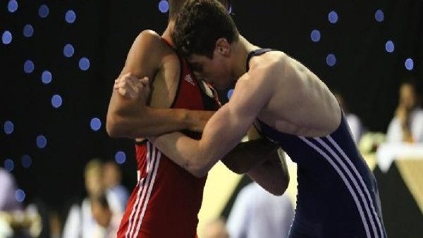 Güreş Şampiyonası'nda ilk madalya Abdulsamet Başar'dan geldi