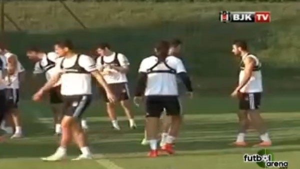Beşiktaş Kamptan Neşeli Görüntüler