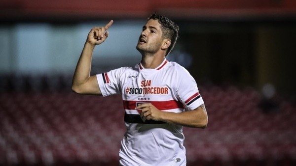 Galatasaray'da Pato sesleri