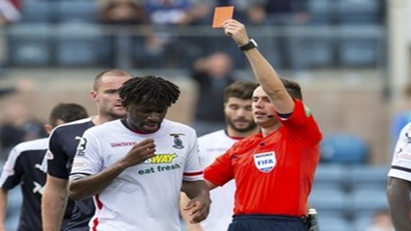 Rakibini Az Kalsın Felç Ediyordu...