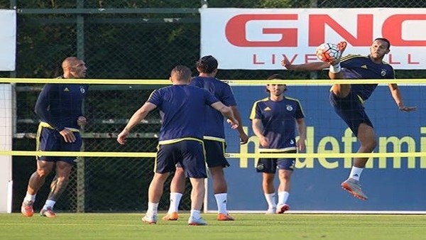 Fernandao idmanda harika gol attı