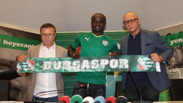 Dany 3 yıllık imzayı attı