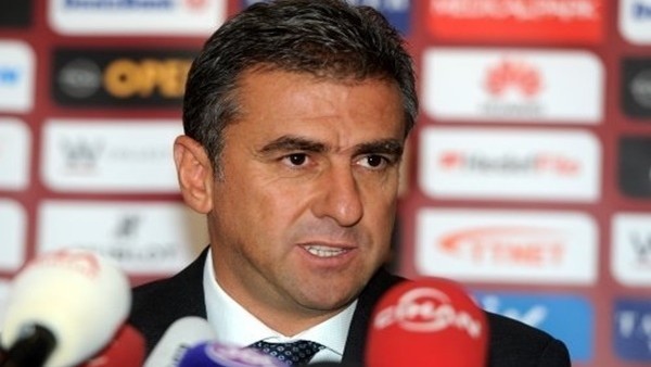 Hamzaoğlu: 'Bir bardak suda fırtına kopartılıyor'