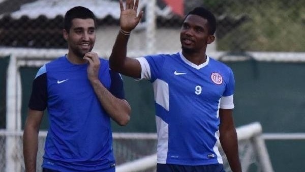 Eto'o antrenmana baklavayla başladı