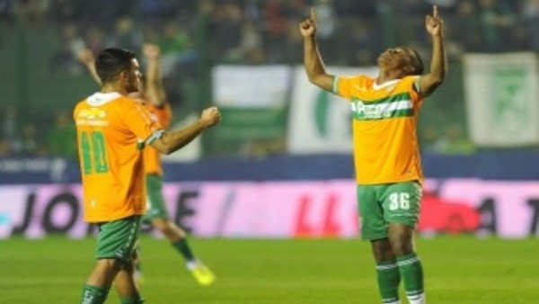 Banfield 4-1 Arsenal Sarandi - Maç Özeti (3.8.2015)