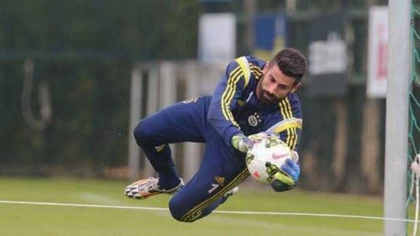 Volkan Demirel'den çılgın kurtarışlar