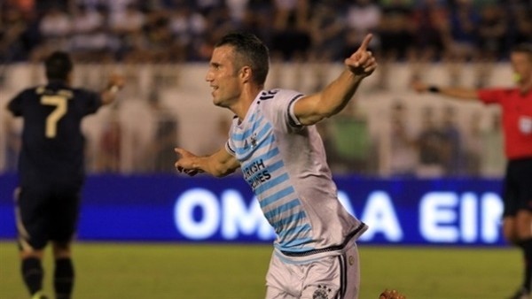 Robin van Persie capsleri sosyal medyayı salladı