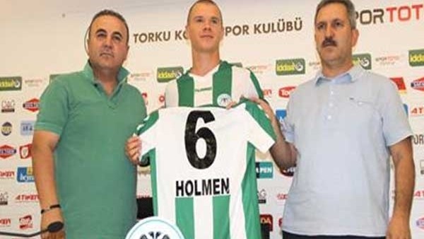 Konyaspor, Holmen ile 1 yıllık sözleşme imzaladı