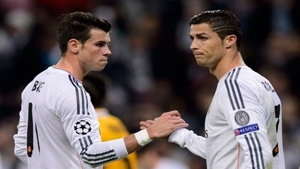 Ronaldo Ve Bale'den İlginç Selamlaşma!