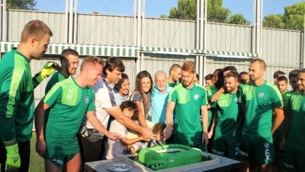 Bursaspor'da Serdar Aziz takımla birlikte çalıştı