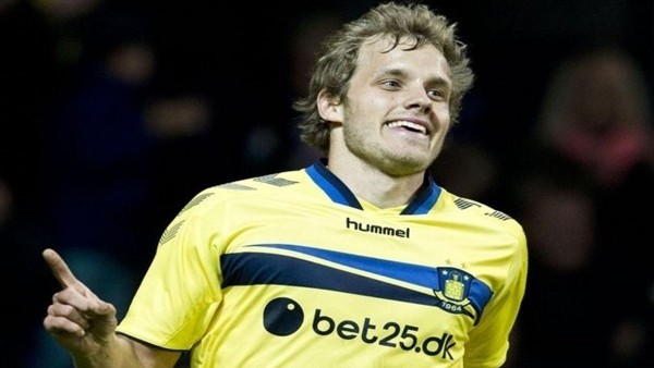 Pukki'den Jeneriklik Aşırtma Golü