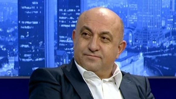 Sinan Engin: 'Fernandao sabahları çiğ et yiyor'