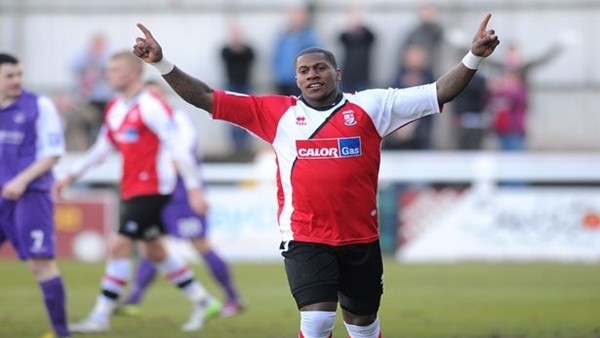 Dakika 1 gol 1! Santradan attı....