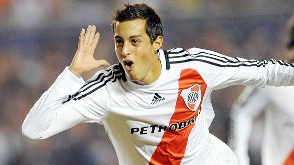 Funes Mori'den şık kafa golü