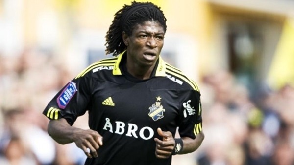 Dirseğe Kafa Attı, Rakibini Kahkahaya Boğdu