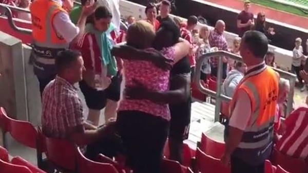 Lukaku'dan anlamlı hareket