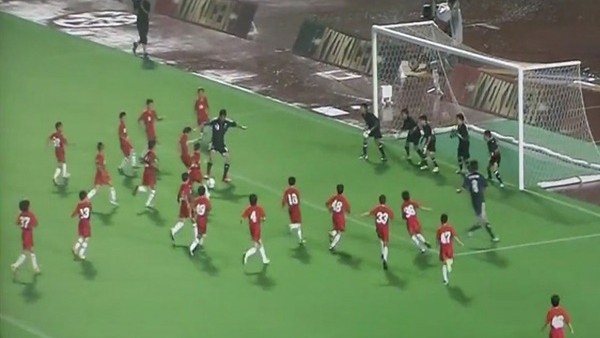 Hiyotaki ve Kagawa 55 çocuğa karşı!