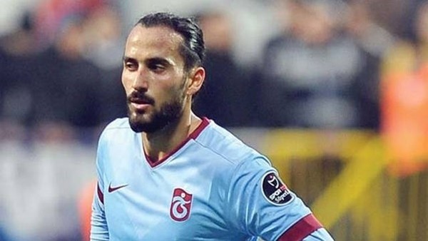 Erkan Zengin:  'Mbia Nani ve Van Persie'den 10 kat daha iyi'