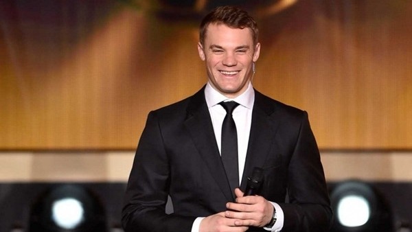 Neuer reklam yıldızı oldu