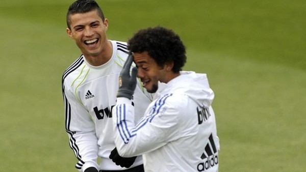 Ronaldo ve Marcelo gol sevinci çalıştı