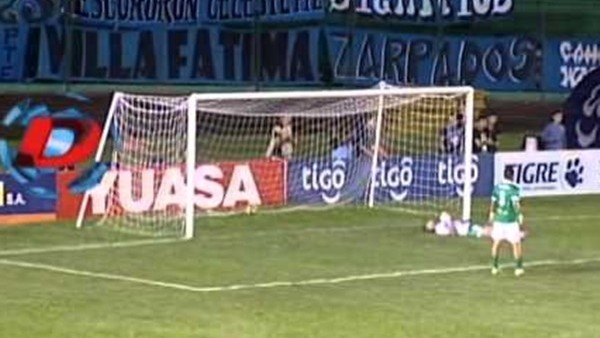 Kaleciden büyük hata