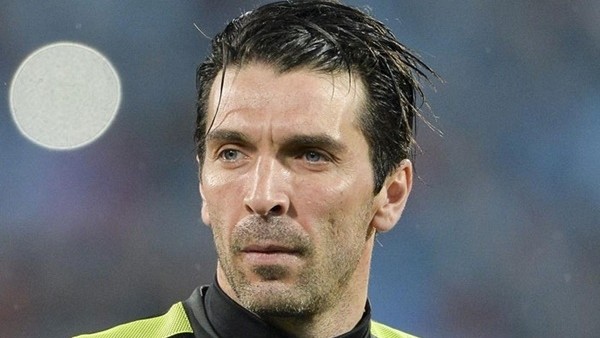 Buffon: 'Taraftarlara ihtiyacımız var'