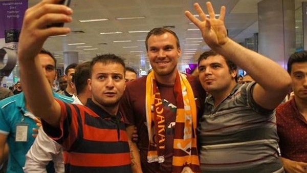Grosskreutz İstanbul'a alıştı