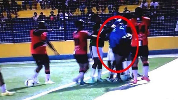 Sert kayaya çarptı dayağı yedi