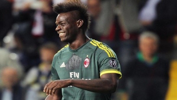 Balotelli'nin Udinese'ye attığı harika frikik golü