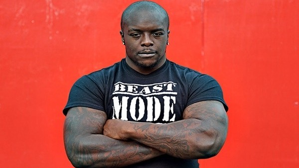 Dev golcü olay yarattı