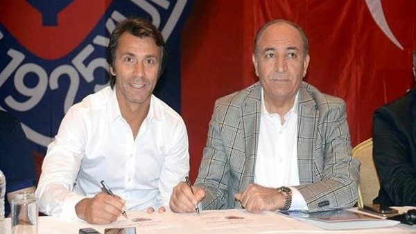 Bülent Korkmaz İmzayı Attı