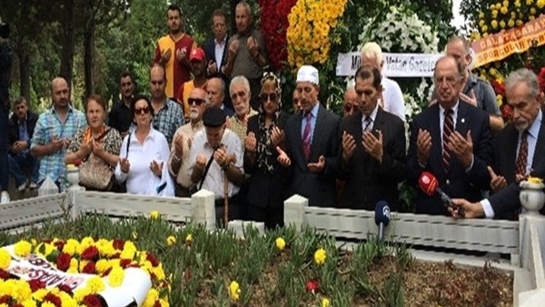 Metin Oktay anıldı