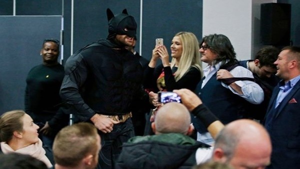 Ünlü boksör Tyson, Batman kılığına girdi