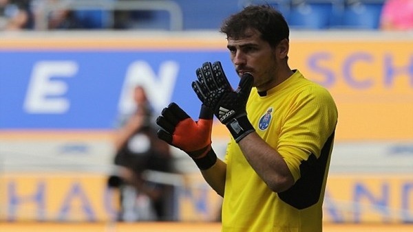 Casillas eski günlerini aratmıyor