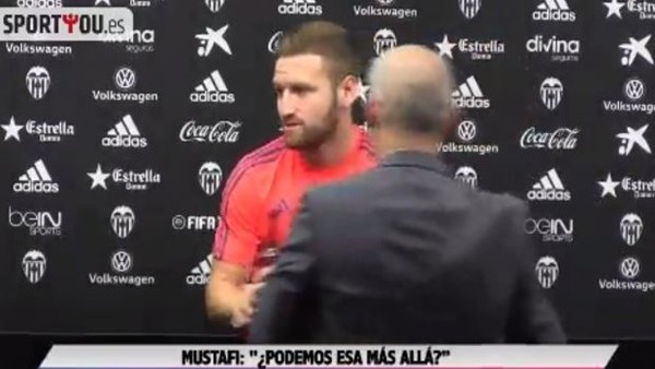 Bira Şişesi Müslüman Futbolcuyu Rahatsız etti